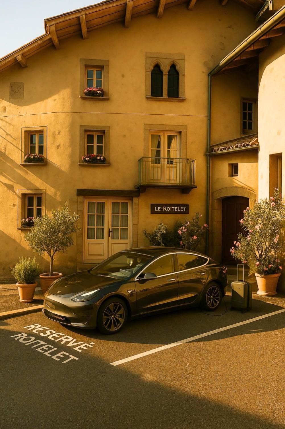 Appart'Hotel Chaleureux Au Coeur De Tullins - Le Roitelet Zewnętrze zdjęcie